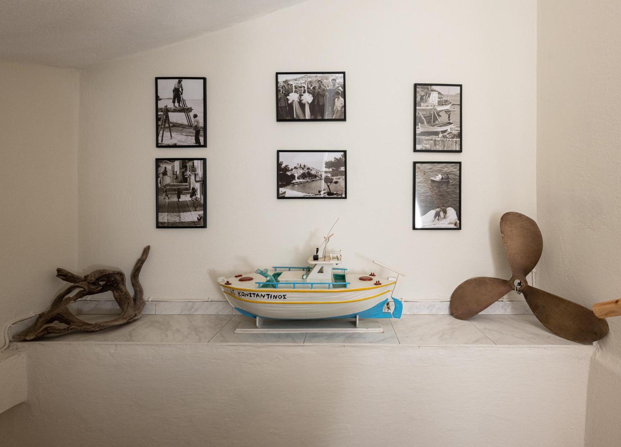 Capella Skiathos, Town ภายนอก รูปภาพ