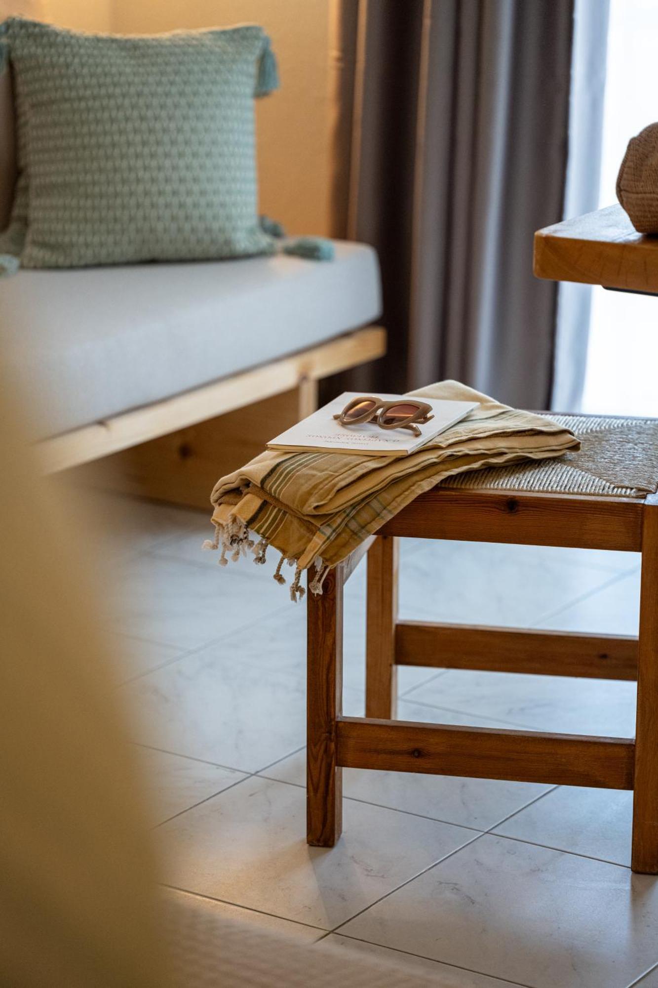 Capella Skiathos, Town ภายนอก รูปภาพ